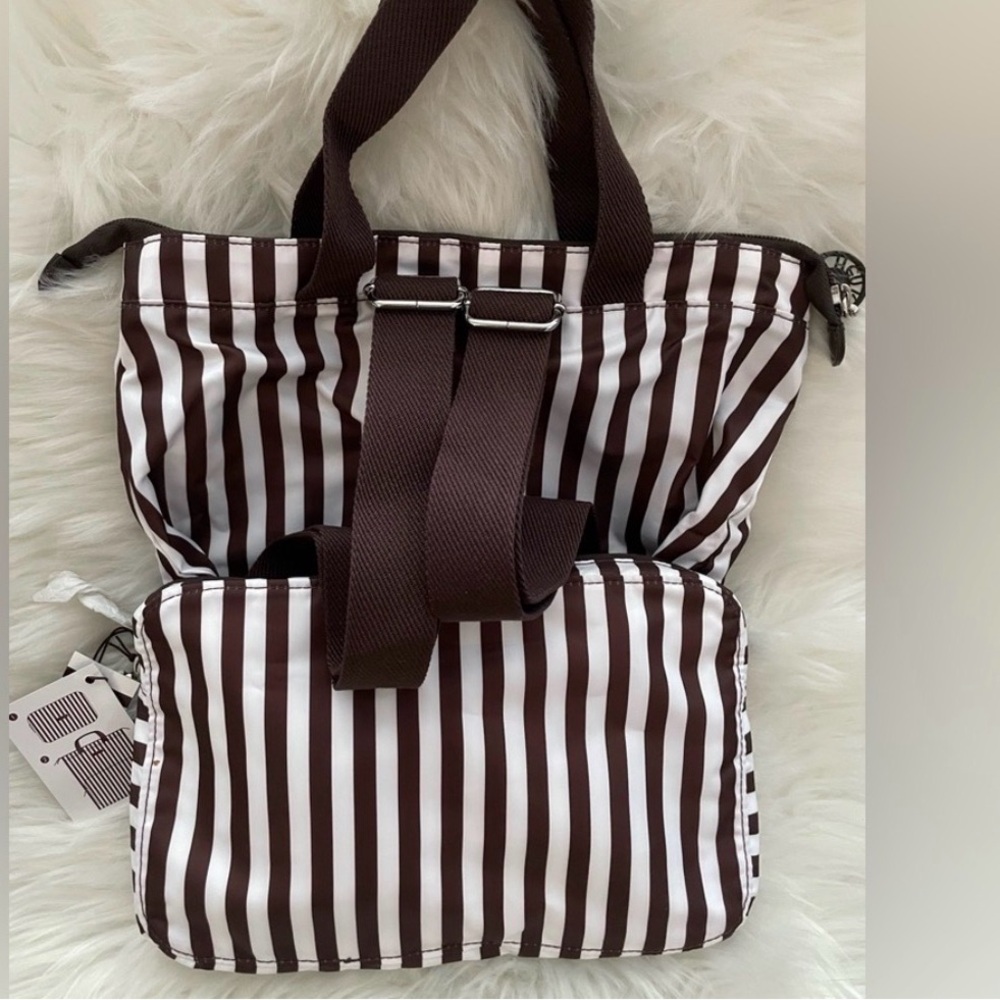 NWT Henri Bendel Brown Zip Around Packable Backpack - Picture 5 of 11